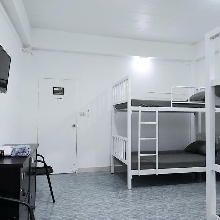 Room79 Пхукет Екстер'єр фото